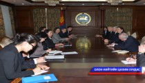 АНУ-ын Конгрессын гишүүнтэй уулзжээ