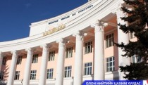 МУИС-ийн суурь эрдмийн хичээлүүд шүүмжлэл дагуулсаар байх уу? 