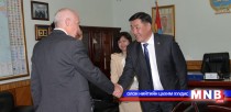 Дэлхийн хепатитын холбооны ерөнхийлөгч Чарлз Гор тэргүүтэй төлөөлөгчдийг хүлээн авч уулзав