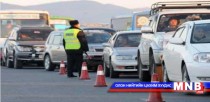 Согтуу жолоочоос авлига авсан 2 цагдааг үүрэгт ажлаас нь чөлөөлжээ