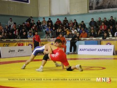 Өсвөрийн чөлөөт бөхийн тэмцээн болно