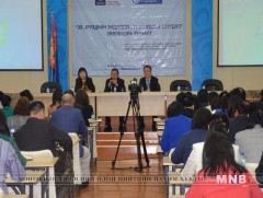 Өнгөрсөн жил 21 эх энджээ