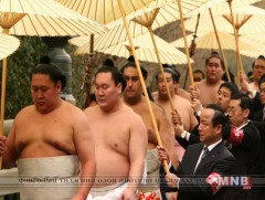 Сүмочид өнөөдөр Монголд ирнэ