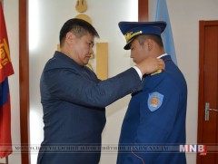 Д.Анар ахлах дэслэгч цолоор шагнууллаа