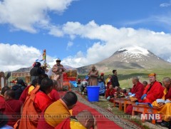 Ерөнхийлөгч Ц.Элбэгдорж Отгонтэнгэр хайрханы төрийн тахилгын ёслолд оролцлоо