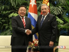 Ерөнхийлөгч Ц.Элбэгдорж Кубын Сайд нарын Зөвлөлийн дарга Раул Кастро нар албан ёсны хэлэлцээ хийв