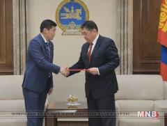 Гэр бүлийн хүчирхийлэлтэй тэмцэх хуулийн шинэчилсэн найруулгыг өргөн барилаа