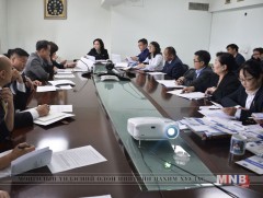 Гэр бүлийн хүчирхийлэлтэй тэмцэх тухай хуулийн төслийн талаар хэлэлцлээ