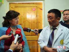 УИХ-ын гишүүд хүүхдийн эмнэлгүүдэд ажиллаа