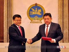 УИХ-ын тогтоолын төслүүдийг өргөн мэдүүллээ