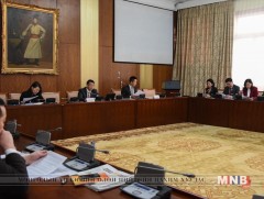 Нийгмийн бодлого, боловсрол, соёл, шинжлэх ухааны байнгын хороо хуулийн төслүүдийг хэлэлцэхийг дэм..