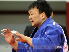 Н.Түвшинбаяр эхний тойрогтоо ялалт байгуулав