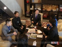 Ерөнхийлөгч Ц.Элбэгдорж сэтгүүлчидтэй уулзав /дүрс/