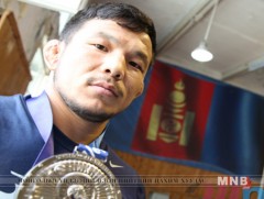 Таван өөр жинд медаль хүртсэн бөх