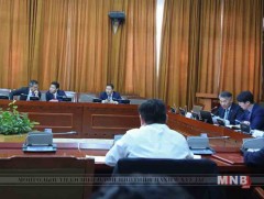 Хуульд нэмэлт, өөрчлөлт оруулах төслийн анхны хэлэлцүүлгийг хийлээ