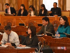 Нийгмийн даатгалын сангаас олгох тэтгэвэр тэтгэмжийн тухай хуульд нэмэлт, өөрчлөлт орууллаа