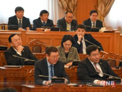 Хууль тогтоомжийн төслүүдийг эцсийн хэлэлцүүлэгт шилжүүлэв