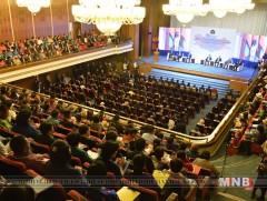 Анхдугаар зөвлөлдөх санал асуулга үргэлжилж байна