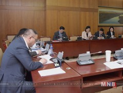 Төсвийн тодотголын хамт өргөн мэдүүлсэн хуулийн төслүүдийн анхны хэлэлцүүлгийг хийлээ