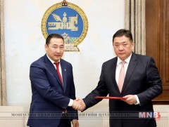 “Монгол Улсын эдийн засаг, нийгмийг 2016 онд хөгжүүлэх үндсэн чиглэл”-ийн биелэлтийг өргөн мэдүүллээ