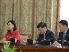 Залуучуудын хөгжлийг дэмжих тухай хуулийн төслийн эцсийн хэлэлцүүлгийг хийлээ