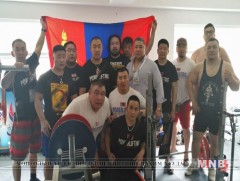 Пауэрлифтингийнхэн ганзага дүүрэн явна