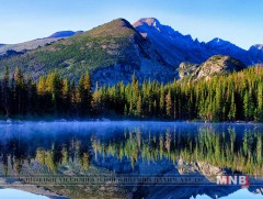 Нарны илчээр гэрэлтэн дэлгэрэх байгаль