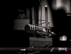 Дархан хилийн манаанд
