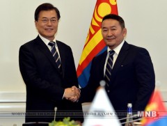 Монгол Улсын Ерөнхийлөгч Х.Баттулга, БНСУ-ын Ерөнхийлөгч Мүн Жэ Ин нар уулзав
