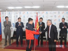 Азийн танхимын болон тулааны спортын наадамд оролцох баг тамирчдыг үдлээ 