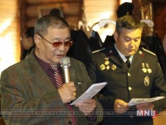 Ахмад ажилтнууддаа хүндэтгэл үзүүллээ