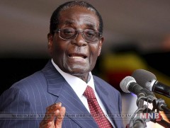 Зимбабве улсын төрийг 37 жил удирдсан Роберт Мугабе огцорлоо