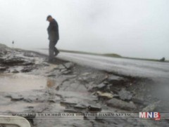 Цэвдэгтэй бүс нутагт зориулалтын бус технологиор тавьсан зам их эвдэрч байна 