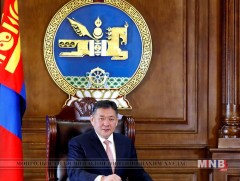 Үндсэн хуулийн өдрийг тохиолдуулан мэндчилгээ дэвшүүлэв