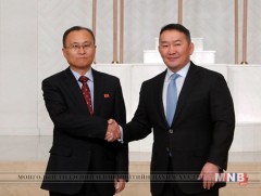 БНАСАУ-аас Монгол Улсад суух Онц бөгөөд Бүрэн эрхт Элчин сайд О Сын Хо Итгэмжлэх жуух бичгээ өргөн..