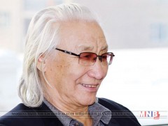 ХОЙМОР: СГЗ, орчуулагч Г.Аким   