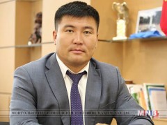 Э.Болорчулуун: Дүүргийн Засаг дарга нар захирамж гаргахгүй байхад газрын алба яаж гэрчилгээ бичих ..