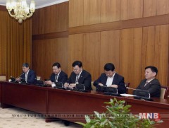 Хувь хүний орлогын албан татварын тухай хуульд өөрчлөлт оруулах тухай хуулийн төслийг хэлэлцэхийг ..