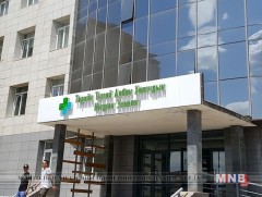 ТТАХНЭ-ийн эмч нар өвдөгний үений дурангийн хагалгааг хийж эхэллээ