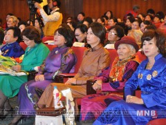 Алдарт эхийн одонт 1000 ээжийн чуулга уулзалт боллоо