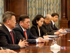 УИХ-ын дарга М.Энхболд БНТУ-ын Шадар сайд Хакан Чавушолуг хүлээн авч уулзлаа 