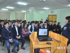 Сурагчдад гэмт хэргээс урьдчилан сэргийлэх өдөрлөг зохион байгууллаа