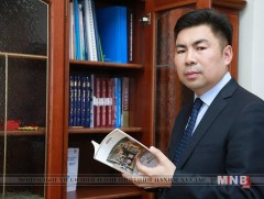 Н.Наранбаатар: Уул уурхайгаа аялал жуулчлал, хөдөө аж ахуй, жижиг дунд үйлдвэртэйгээ холбож хөгжүү..