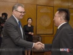 Эдийн засгийн байнгын хорооны дарга Д.Дамба-Очир Дэлхийн банкны төлөөлөгчдийг хүлээн авч уулзлаа