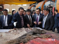 Ерөнхийлөгч Х.Баттулга арьс шир боловсруулах болон арьс ширэн бүтээгдэхүүн үйлдвэрлэгчдийн төлөөлө..