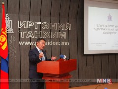 Ерөнхийлөгч Х.Баттулга “Спорт ба эрүүл монгол үндэстэн” хэлэлцүүлгийг нээж үг хэлэв