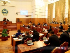 Улсын Их Хурлын гишүүн  Н.Учрал хуулийн төслөө татаж авав