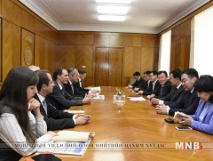 “Ажилсаг Монгол” хөтөлбөрийн талаар ХБНГУ-ын парламентын төлөөлөгчидтэй санал солилцов