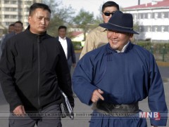 Ерөнхийлөгч Х.Баттулга Өвөрхангай аймгийн иргэдтэй уулзлаа