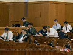 Батлан хамгаалах салбарын хоёр хуулийн анхны хэлэлцүүлгийг хийлээ